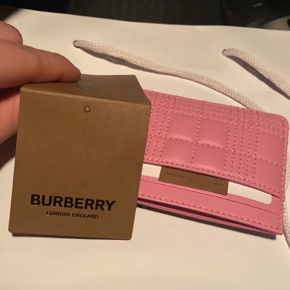 Burberry pink wallet - Picture 3 of 3